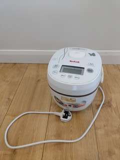 炊飯器４合炊きTefal【英国内購入】