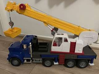大きなクレーン車 £15