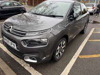 ファミリーにおすすめ🚗 Citroën C4 Cactus Flair 2020 オートマ