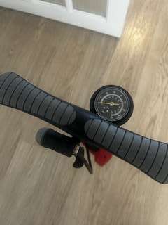 自転車空気入れ