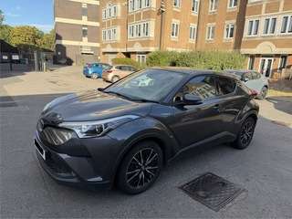Toyota C-HR 1.8 Hybrid Excel／オートマチック／Toyota正規店購入