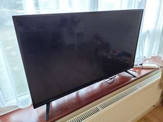 42インチTV・RGA・コード付き（英国内購入）
