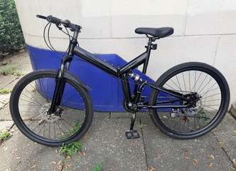 自転車を販売してます。
