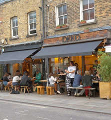 フロアスタッフ募集｜OKKO Broadway Market