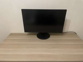 デスク＋モニタ（27インチ）