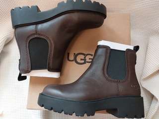 箱入り - UGG 未使用 レザーショートチェルシーブーツ UK3 (22cm) 定価£130