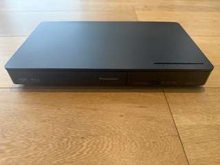 Panasonic 4Kアップスケーリング対応 ブルーレイプレーヤー（DMP-BDT180）